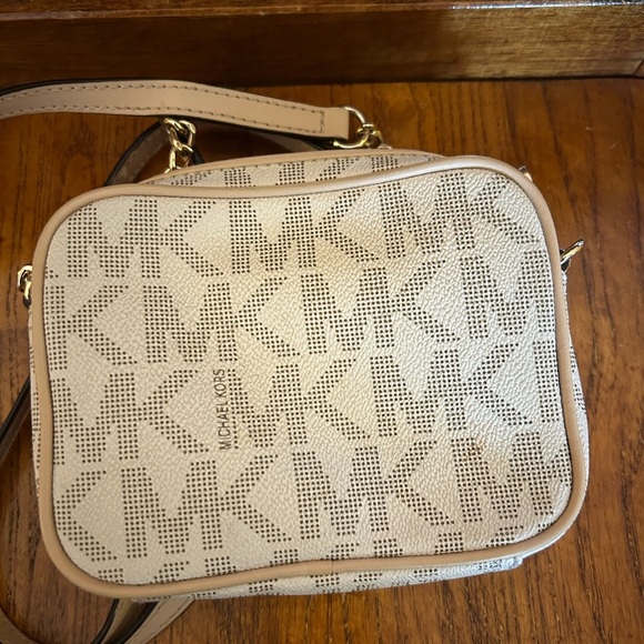 Michael Kors Fulton Signature MK Logo Small Crossbody EUC! - Picture 7 of 14